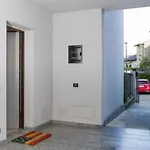 Con Giardino E Parcheggio Privato *