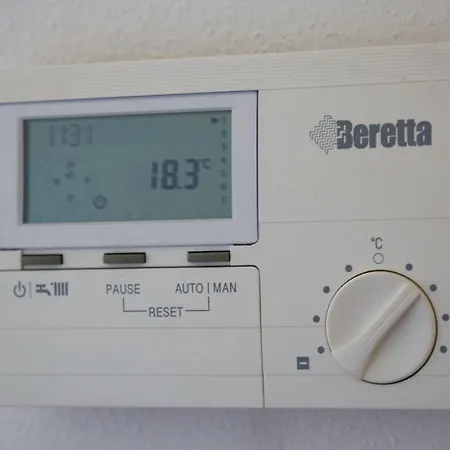 Con Giardino E Parcheggio Privato Apartamento