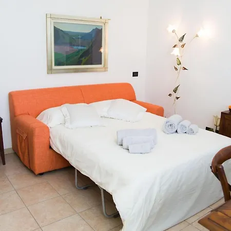 Con Giardino E Parcheggio Privato Apartament *