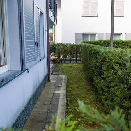 Apartamento Con Giardino E Parcheggio Privato *