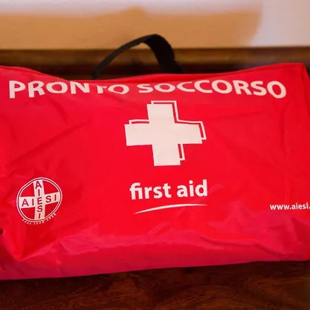 Con Giardino E Parcheggio Privato *