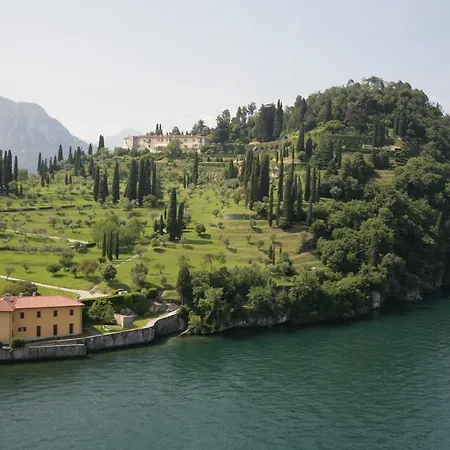 Apartamento Con Giardino E Parcheggio Privato