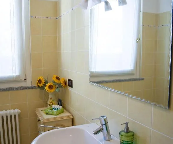 Apartment Con Giardino E Parcheggio Privato