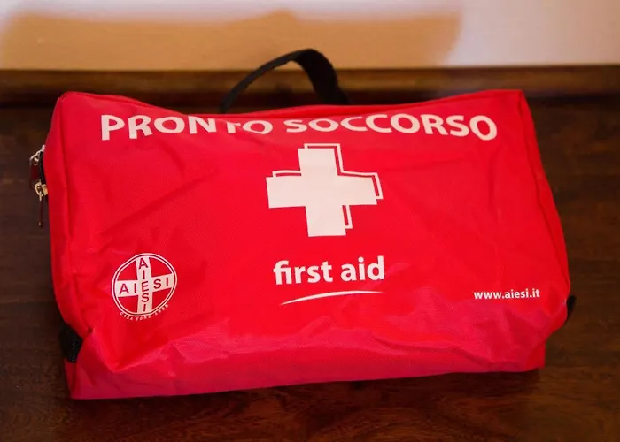 Con Giardino E Parcheggio Privato *