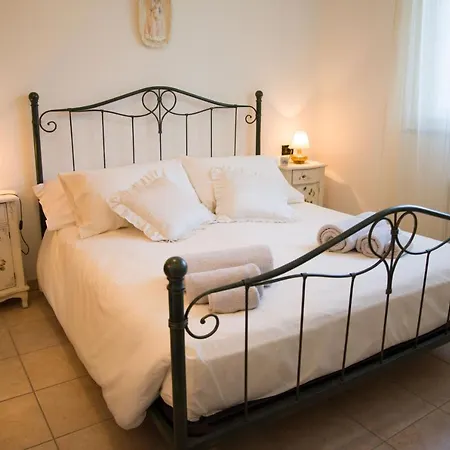 דירה Con Giardino E Parcheggio Privato