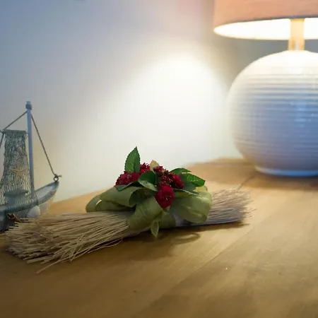 Con Giardino E Parcheggio Privato * בלאג'יו