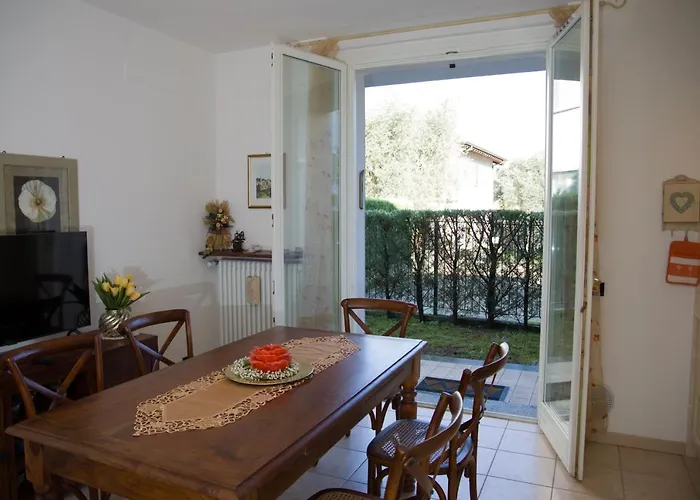 Con Giardino E Parcheggio Privato * Белладжо