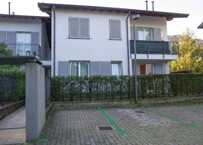 Апартаменты Con Giardino E Parcheggio Privato *